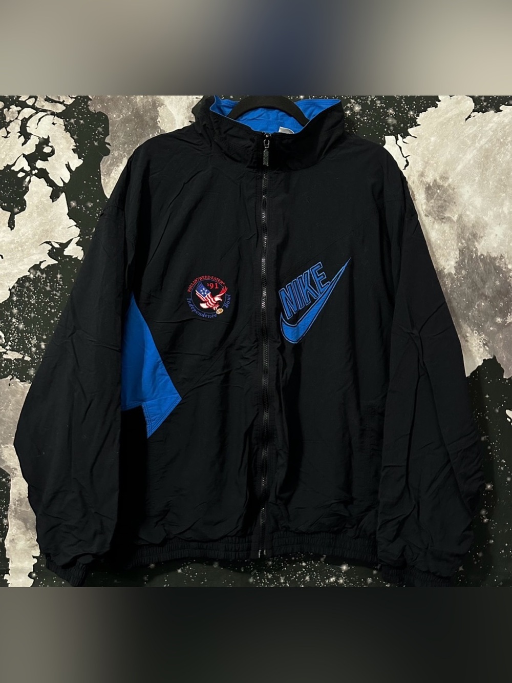 Nike Pouland Weed Eater Independence Bowl Windbreaker
